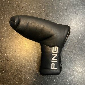 GOLF: Ping mallet putter head cover